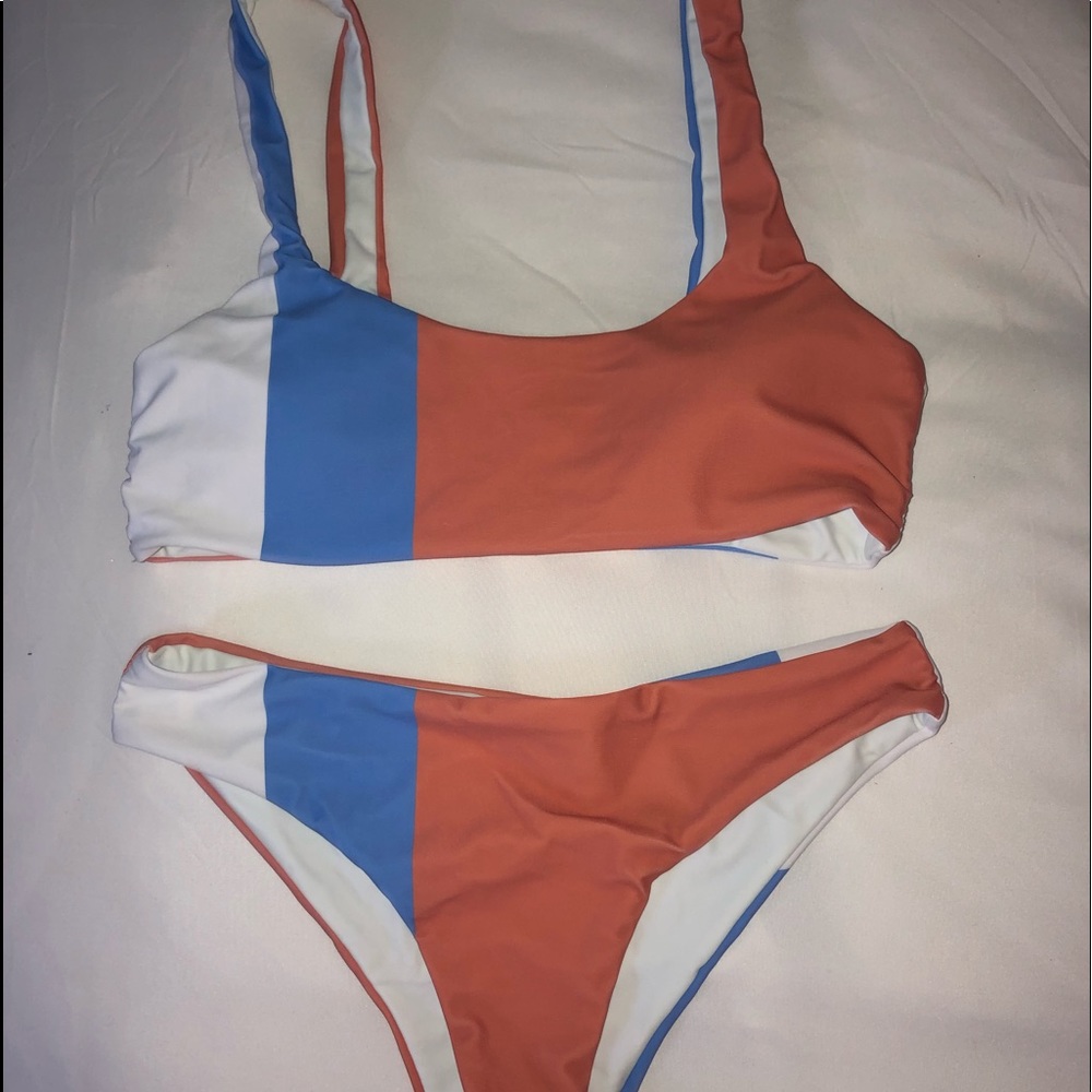 bikini set - Picture 2 of 3